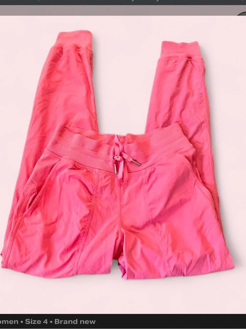Women’s dance studio joggers